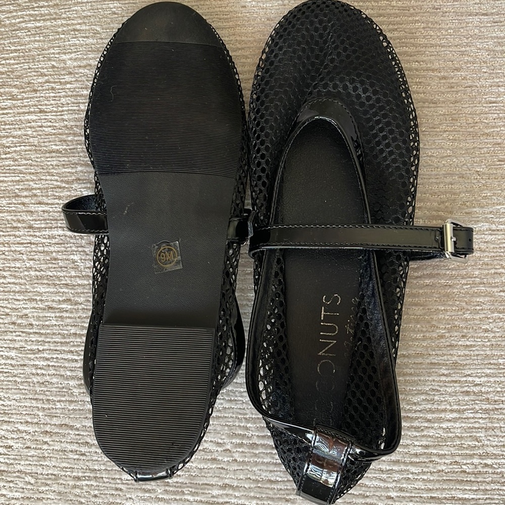 Coconuts Matisse mesh flats size 9